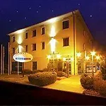 Hotel Tricolore 3*