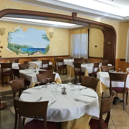 Tricolore Otel