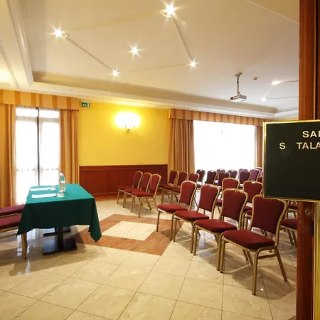 トリコロール ガイダ