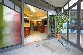 トリコロール ガイダ