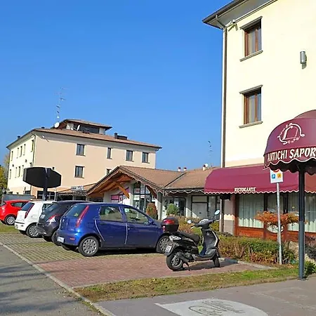 Tricolore Hotel Gaida