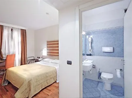 Tricolore Hotel
