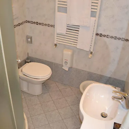 Tricolore Hotel 3*