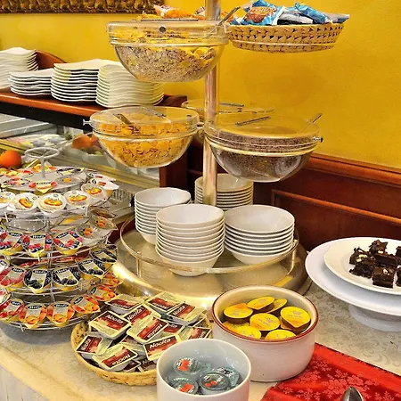 Hotel Tricolore 3*